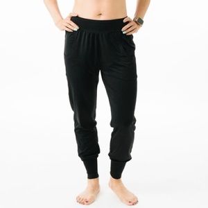 ZYIA Active Joggers Size M